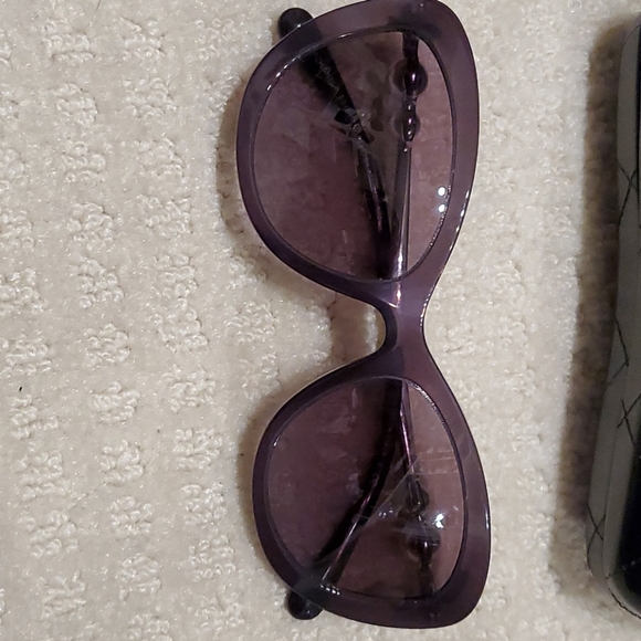 SOLD Chanel Cat Eye Sunglasses - Picture 4 of 8